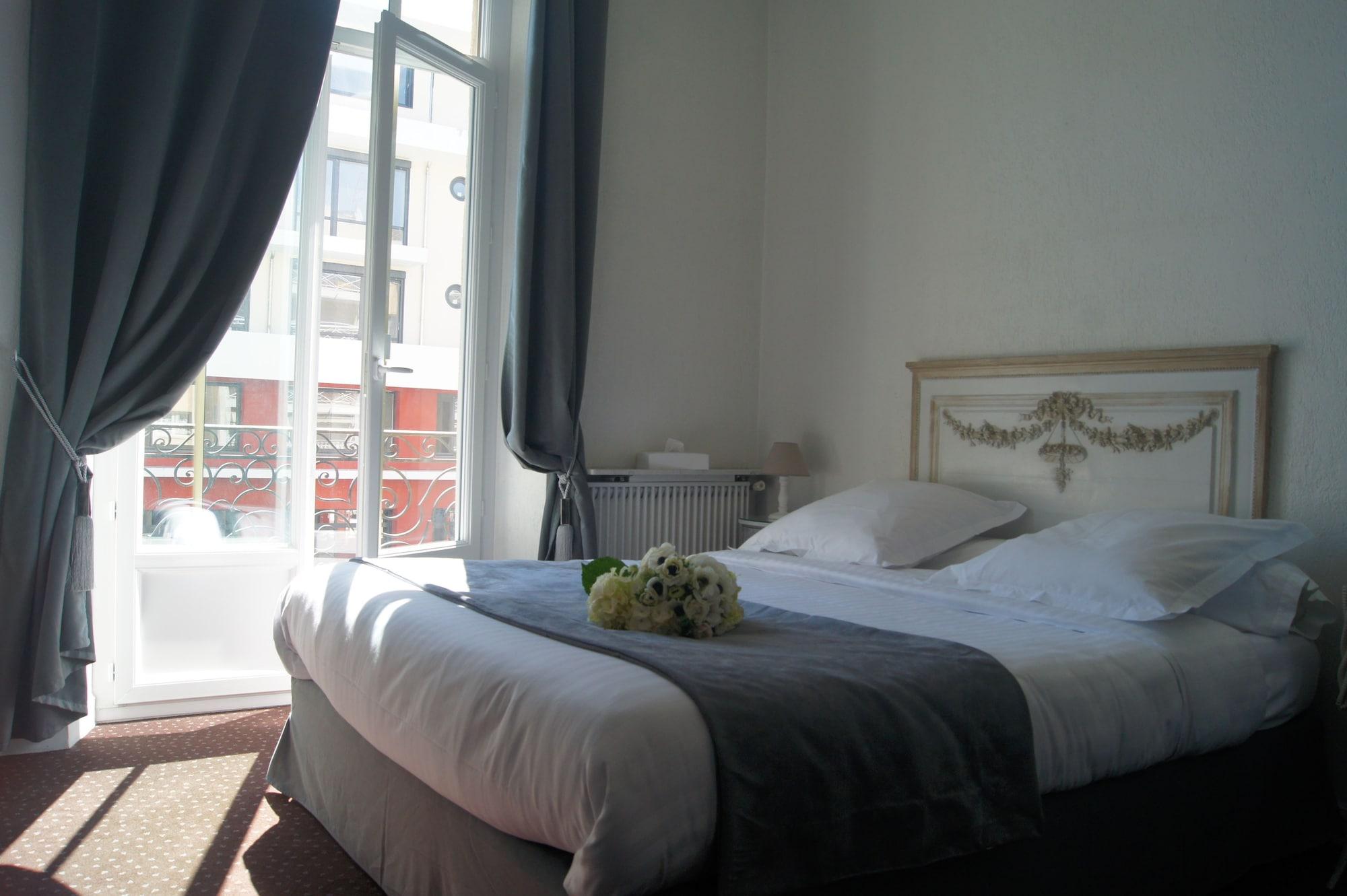 Ruc Hotel Cannes Buitenkant foto